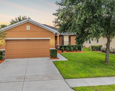 6116 Champions Gate Boulevard - Photo Thumbnail 1