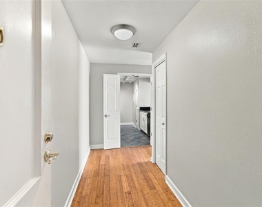 345 Bayshore Boulevard - Photo Thumbnail 1
