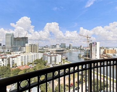 345 Bayshore Boulevard - Photo Thumbnail 11