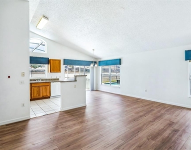 2981 Kokomo Loop - Photo Thumbnail 6