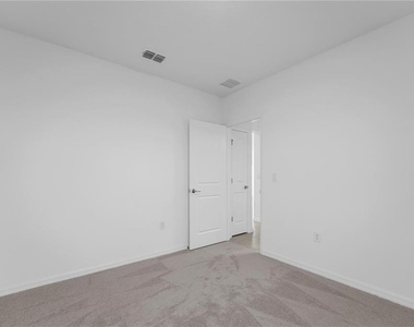 4560 Ranunculus Street - Photo Thumbnail 15