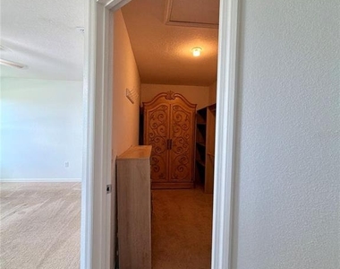 4164 Key Colony Place - Photo Thumbnail 13