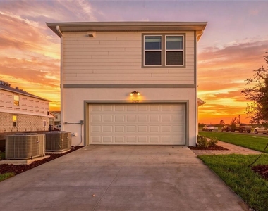 10507 Evening Star Street - Photo Thumbnail 1
