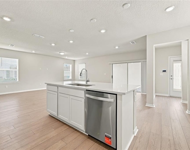 10507 Evening Star Street - Photo Thumbnail 15