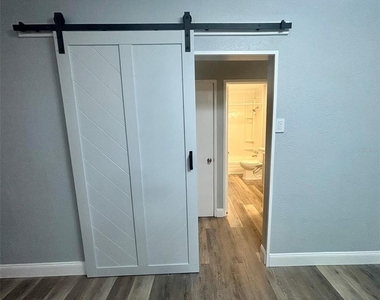 650 Avenue C Sw - Photo Thumbnail 7