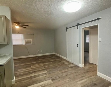 650 Avenue C Sw - Photo Thumbnail 1