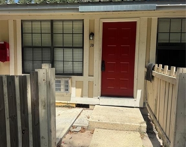 420-420 Mills Street - Photo Thumbnail 1