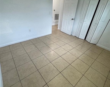 1712-1712 Ne 71st Street - Photo Thumbnail 12