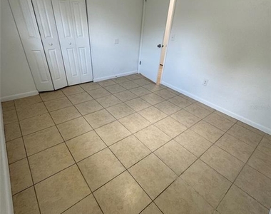 1712-1712 Ne 71st Street - Photo Thumbnail 8