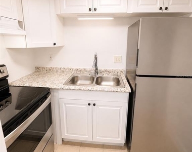 1751-1751 Ne 2nd Street - Photo Thumbnail 9