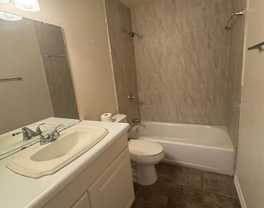 4153 Se 21st Court - Photo Thumbnail 5
