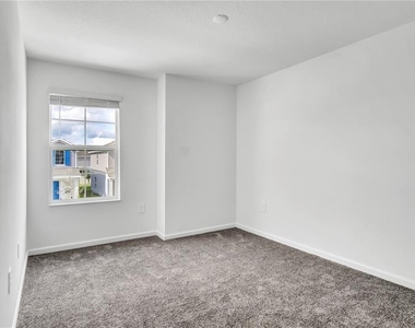 1713 White Water Court - Photo Thumbnail 31