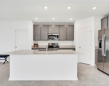 1713 White Water Court - Photo Thumbnail 11