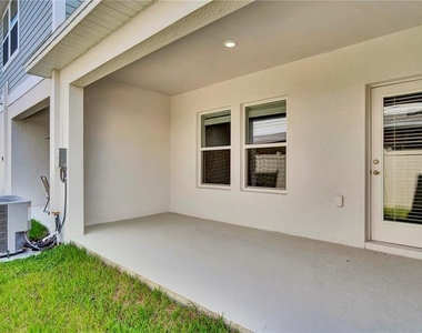 4321 Hillock Boulevard - Photo Thumbnail 14