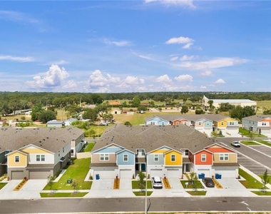 4321 Hillock Boulevard - Photo Thumbnail 1