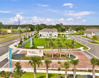 4321 Hillock Boulevard - Photo Thumbnail 2