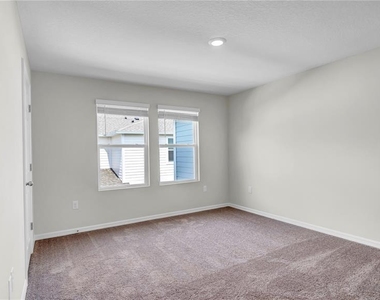 4321 Hillock Boulevard - Photo Thumbnail 17