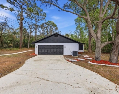 300 E Sweetwater Creek Drive - Photo Thumbnail 17