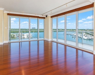 16500 Collins Avenue - Photo Thumbnail 1