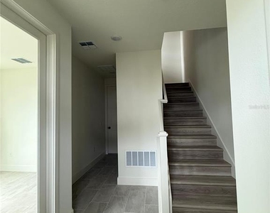 15027 Groveside Road - Photo Thumbnail 2