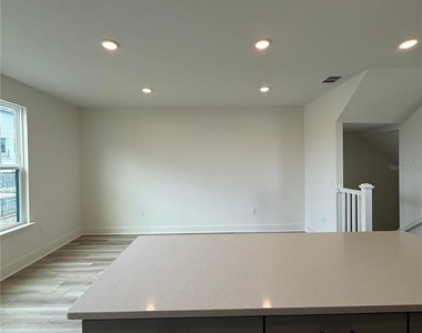 15027 Groveside Road - Photo Thumbnail 13