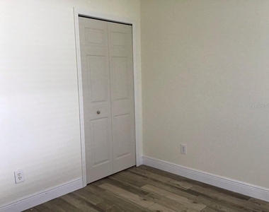 176 Dahlia Village Circle - Photo Thumbnail 8