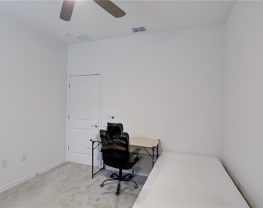 2830 Lingo Lane - Photo Thumbnail 17