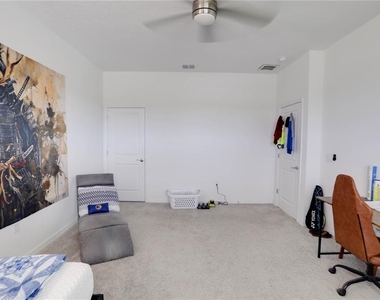 2830 Lingo Lane - Photo Thumbnail 12