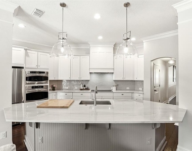 1750 Carollee Lane - Photo Thumbnail 12