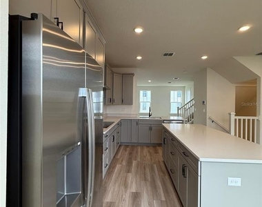 15039 Groveside Road - Photo Thumbnail 5