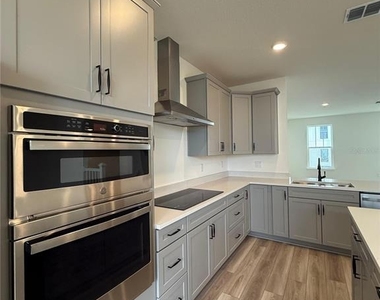 15039 Groveside Road - Photo Thumbnail 10