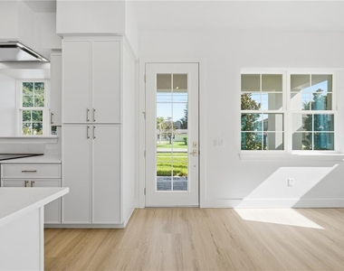 1514 Wilson Avenue - Photo Thumbnail 4