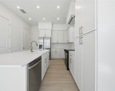 1514 Wilson Avenue - Photo Thumbnail 24