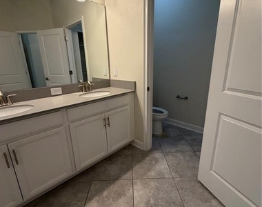 15055 Driftwater Drive - Photo Thumbnail 10