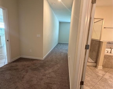 15055 Driftwater Drive - Photo Thumbnail 11