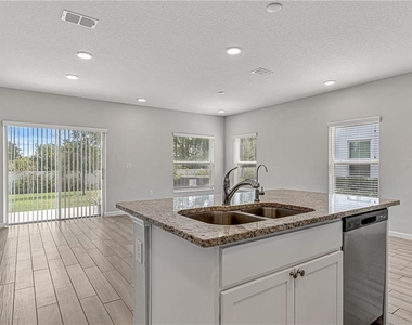 2875 Narcoossee Commons Way - Photo Thumbnail 6