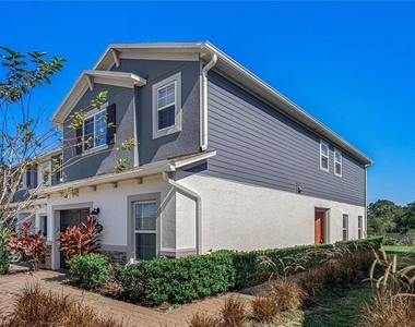 2875 Narcoossee Commons Way - Photo Thumbnail 1