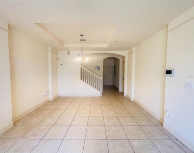 2646 Bella Vista Drive - Photo Thumbnail 2