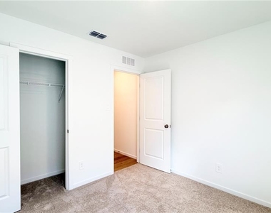 615 Artemis Street - Photo Thumbnail 20