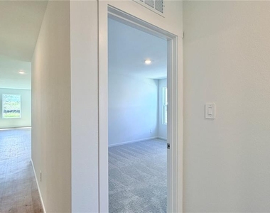 615 Artemis Street - Photo Thumbnail 5