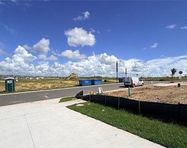 615 Artemis Street - Photo Thumbnail 40