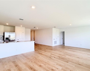 615 Artemis Street - Photo Thumbnail 25