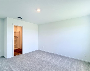 615 Artemis Street - Photo Thumbnail 28