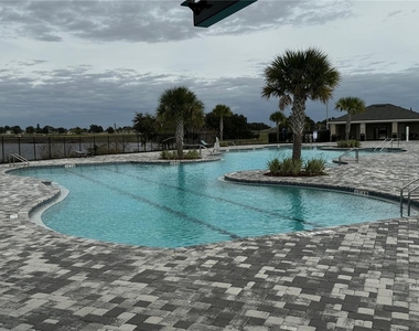4510 Rapallo Avenue - Photo Thumbnail 25