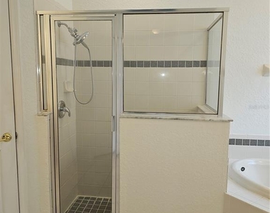 350 Lake Amberleigh Drive - Photo Thumbnail 17