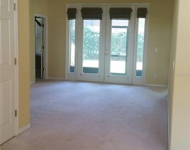 350 Lake Amberleigh Drive - Photo Thumbnail 3
