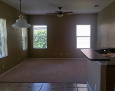 350 Lake Amberleigh Drive - Photo Thumbnail 9