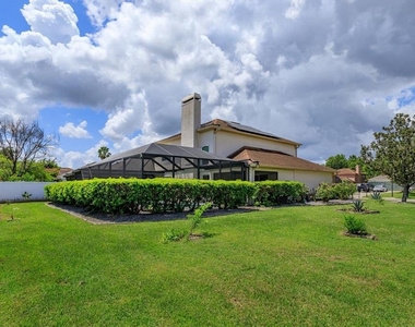 606 Buckhaven Loop - Photo Thumbnail 33