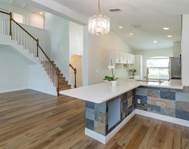 606 Buckhaven Loop - Photo Thumbnail 9