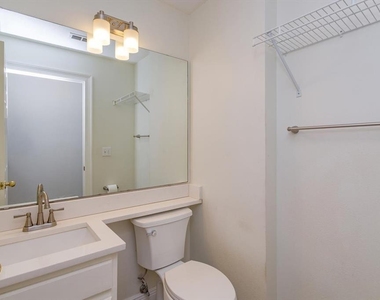 606 Buckhaven Loop - Photo Thumbnail 22